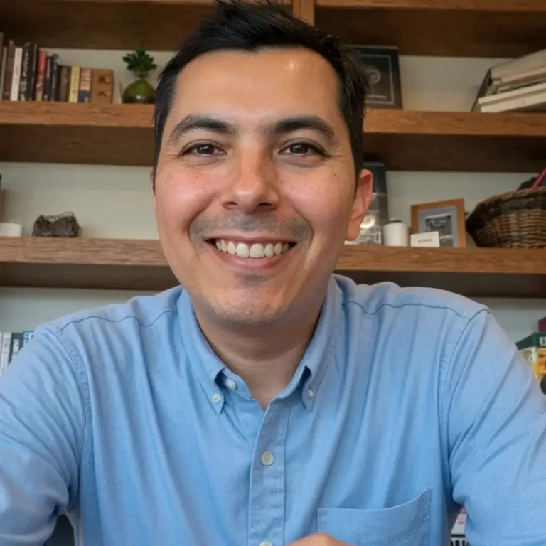 Ricardo Ceja, consultor de marketing digital en Colima